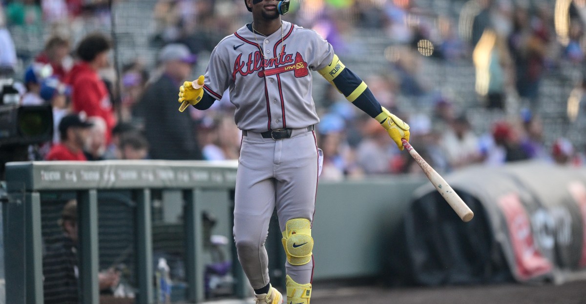 Ronald Acuña Jr. exits game with apparent left hamstring ailment; will undergo MRI