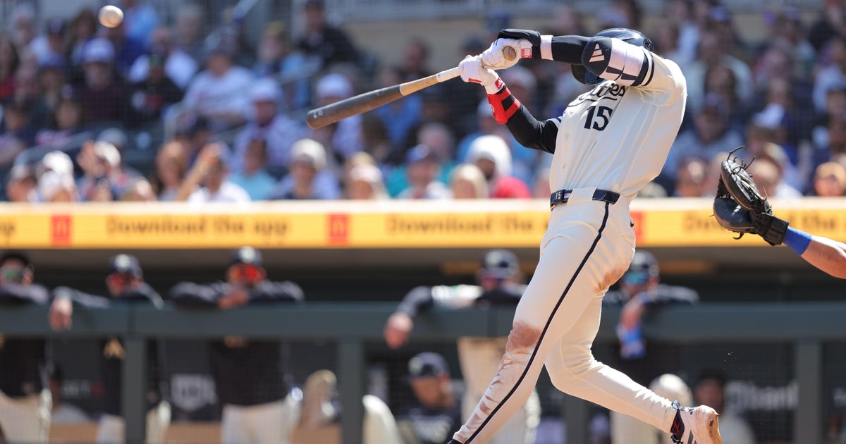 An eight-run eighth inning lifts the Blue Jays past the Twins 11-4