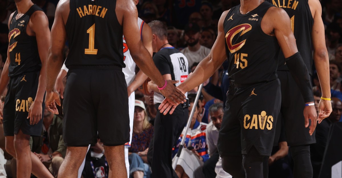 Cavs vs Raptors Game 2 -