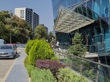 Daylight comparison, main camera (2x): Galaxy S25 FE - 46mm, f/1.8, ISO 25, 1/1304s (4000x3000px) - Samsung Galaxy A57 vs. Galaxy S25 FE