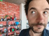 Selfie samples - 21mm, f/2.0, ISO 320, 1/33s (4096x3072px) - Honor 600 review