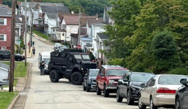 SWAT responding to Donora home – WPXI