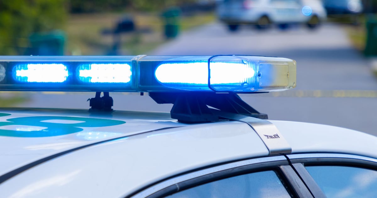 Teen, adult killed in crash in Butler County – WPXI