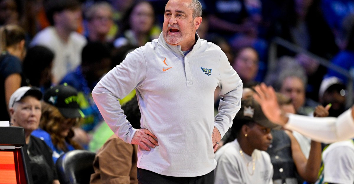 Wings coach sounds off: Minutes don’t matter, accountability does