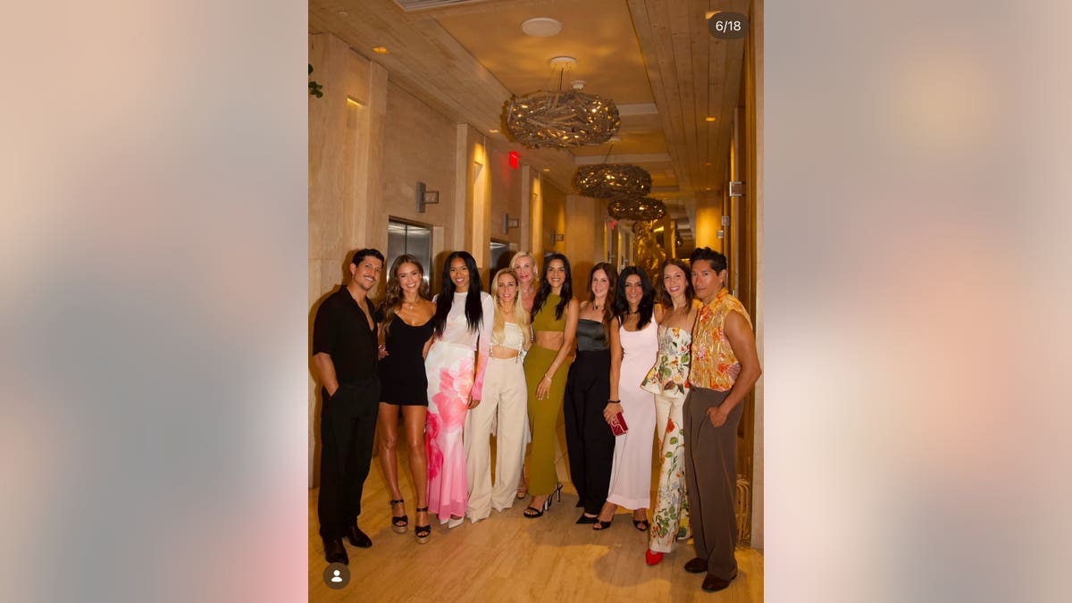 Jessica Alba with her friends and boyfriend Danny Ramirez