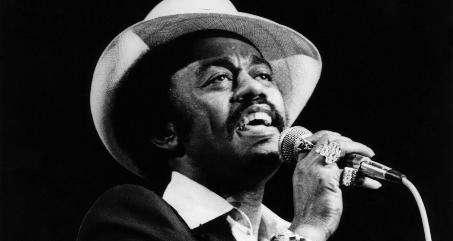 3 Rock Hits From 1976 That Every 70s Kid Can Still Sing From Memory Today