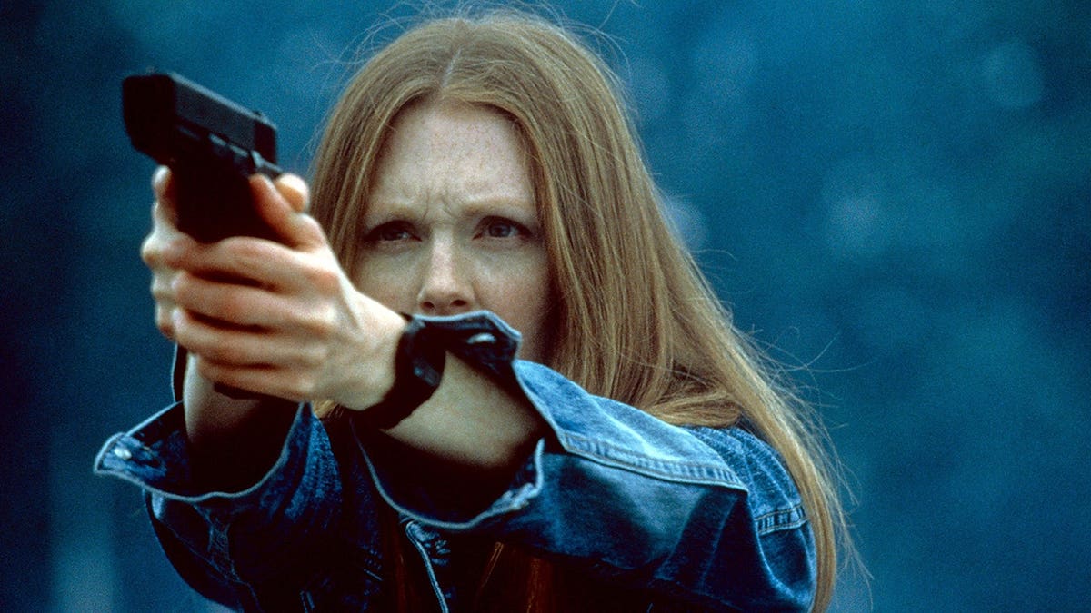 Julianne Moore in a scene from "Hannibal" in 2001