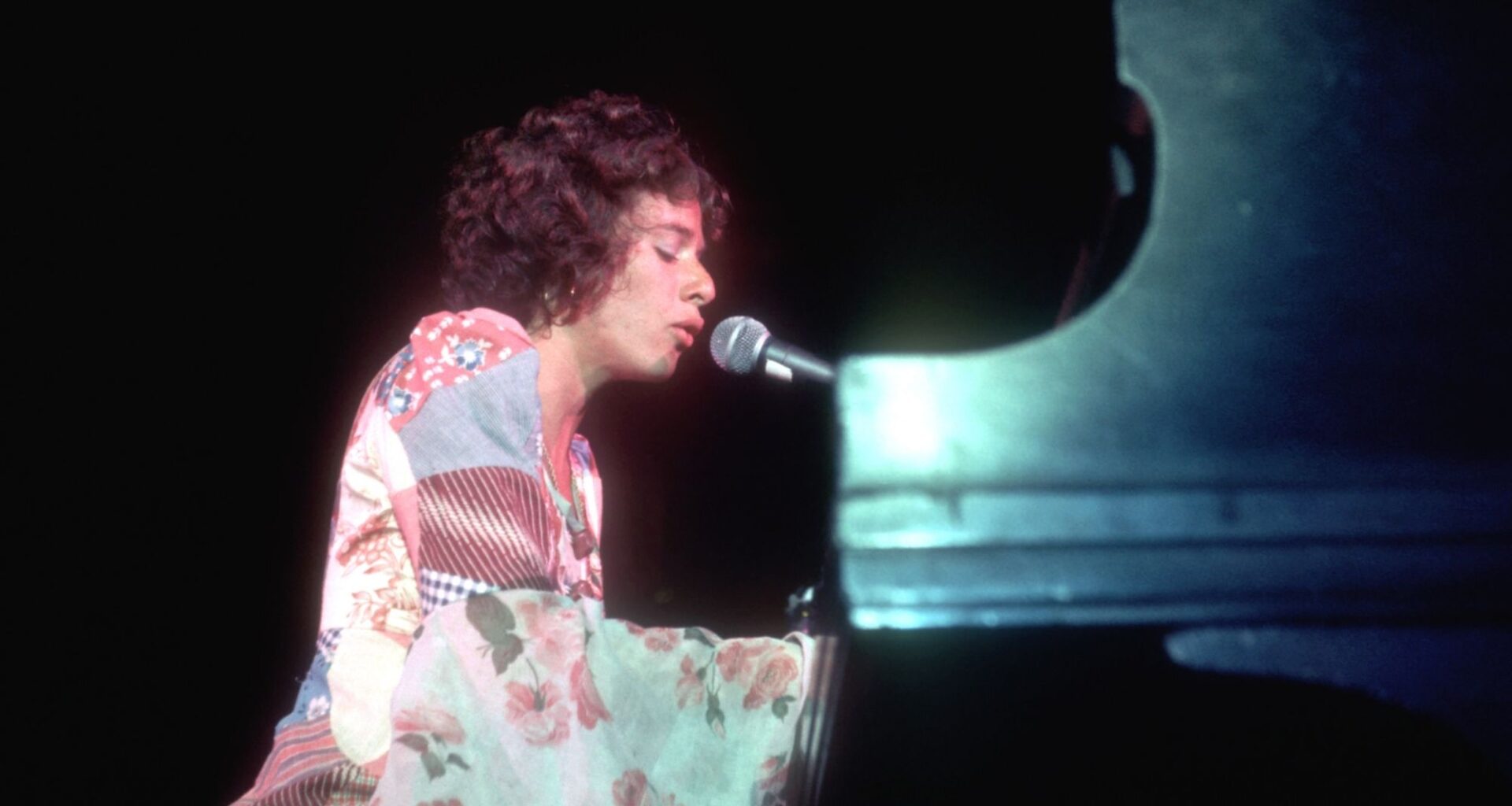 3 Soft Rock Songs That Defined Summer for Millions of Americans in 1971