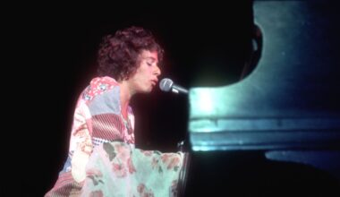 3 Soft Rock Songs That Defined Summer for Millions of Americans in 1971