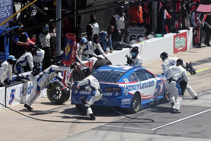 Kyle Larson, Hendrick Motorsports