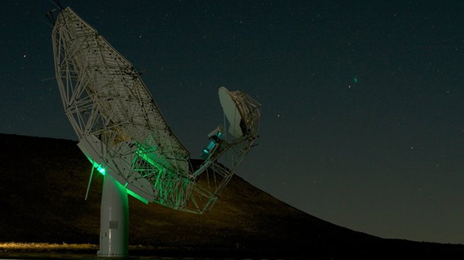 At 8 Billion Light Years Away, This Laser Just Set Records