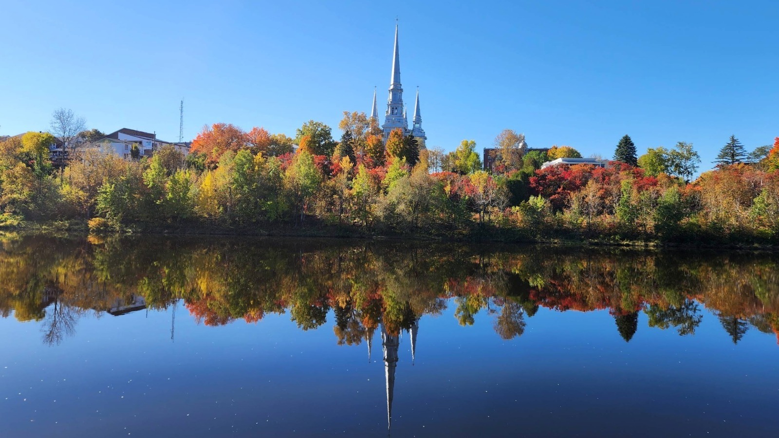 Canada's Underrated City Near The Maine Border Is A Riverfront Darling With Fishing, Kayaking, And Scenic Trails