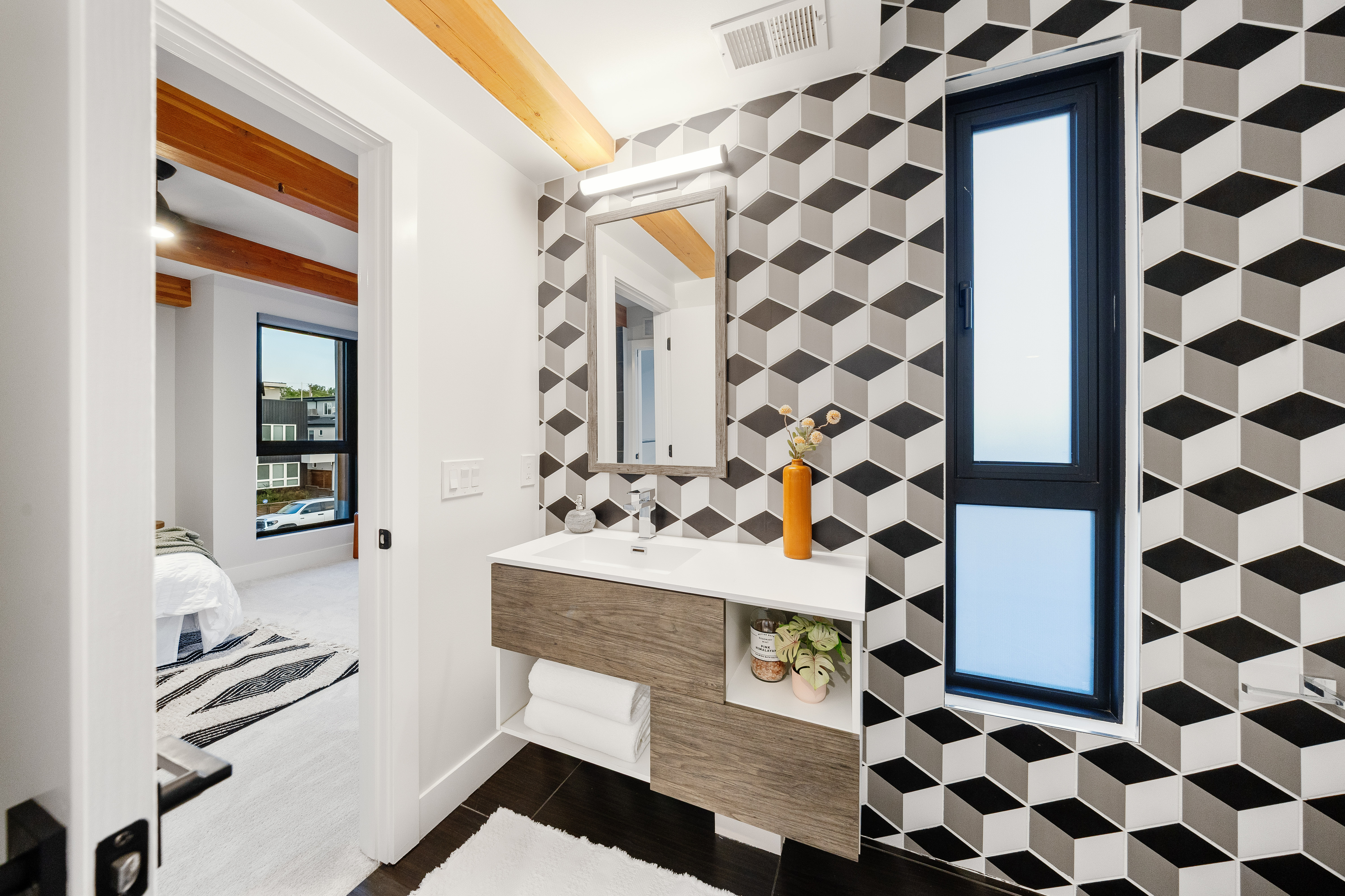 A geometric pattern inspired by the Venus sculpture in San...
