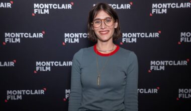 Lizzy Caplan joins The Morning Show's zoo crew