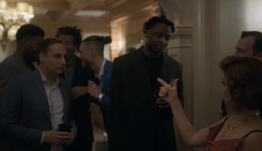 Zach Lowe makes 'Your Friends and Neighbors' cameo