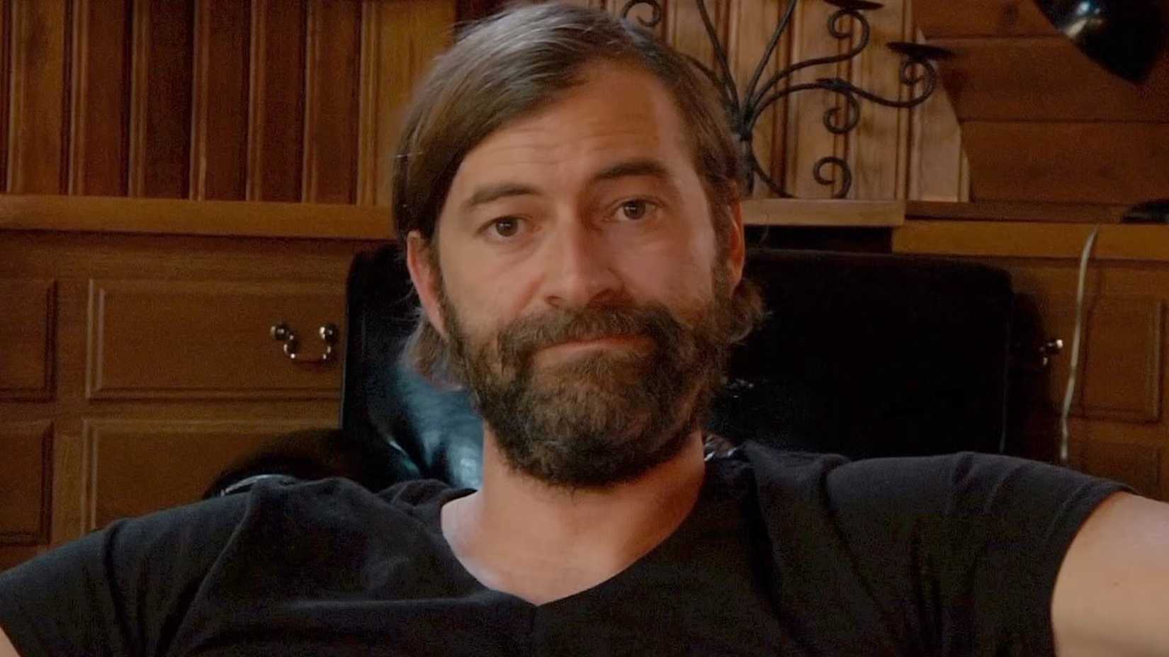 Mark Duplass as Josef staring at the camera in Creep
