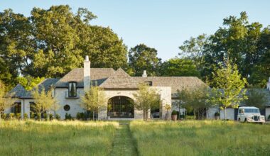 Tour a European-Inspired Alabama Home Designed by Paul Bates and Melanie Poun
