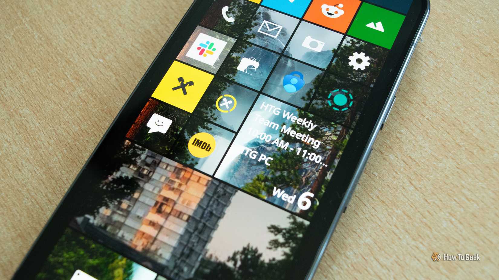 METROV Windows Phone Launcher running on a Pixel 10 Pro. 