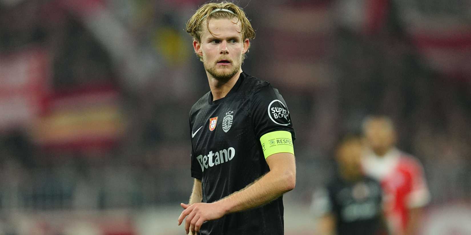Morten Hjulmand of Sporting CP playing against Bayern Munich