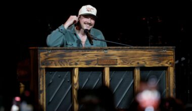 Morgan Wallen Flips Piano After 'Sand In My Boots' Glitch in Denver