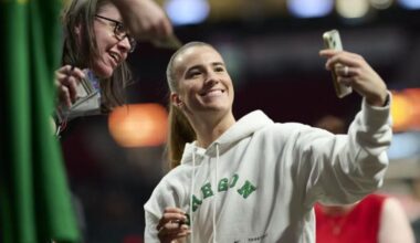 Oregon homecoming derailed for injured Sabrina Ionescu, Satou Sabally