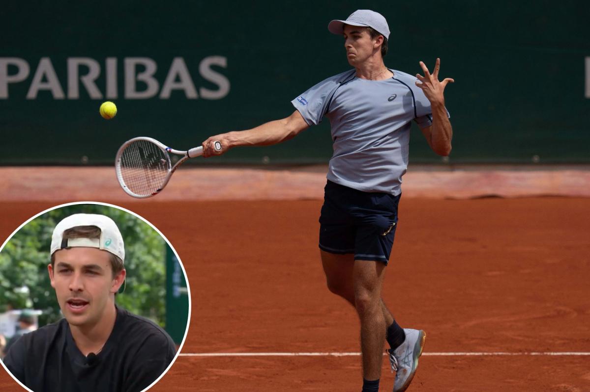 Zachary Svajda wins in third-round French Open upset on late dad's birthday