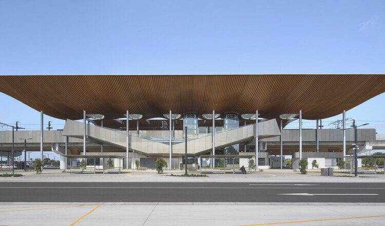 Pakenham Station / Genton - Exterior Photography