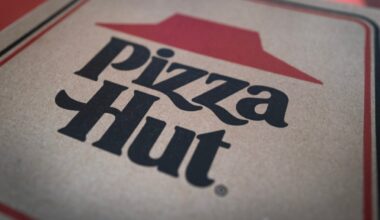 Pizza Hut Franchisee Sues Over AI Delivery System, Alleges $100 Million in Damages