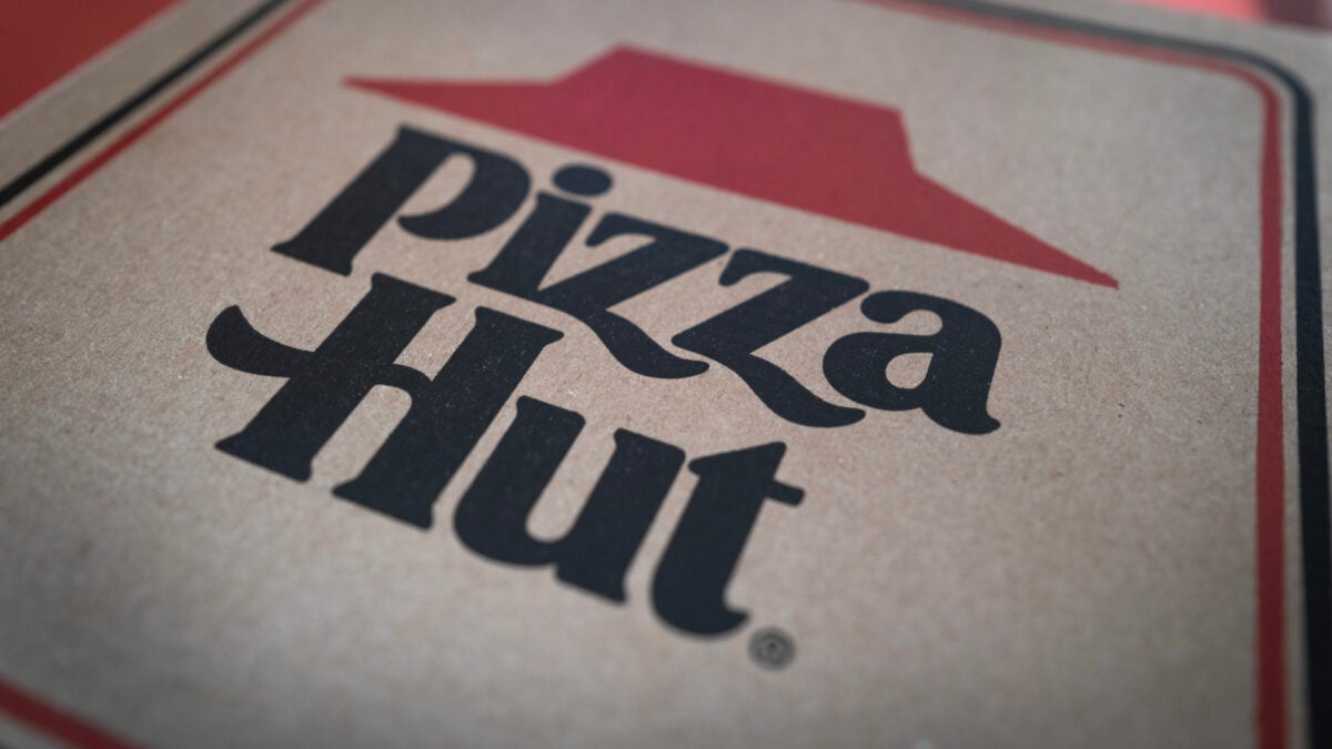 Pizza Hut Franchisee Sues Over AI Delivery System, Alleges $100 Million in Damages