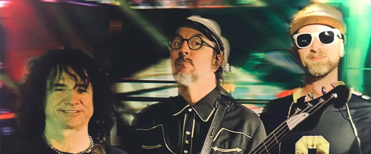 Primus Release New EP "A Handful Of Nuggs"; Les Claypool Weighs In On Angine De Poitrine