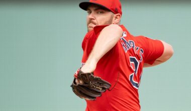 Source: Reliever Liam Hendriks, Cubs reach minor league deal