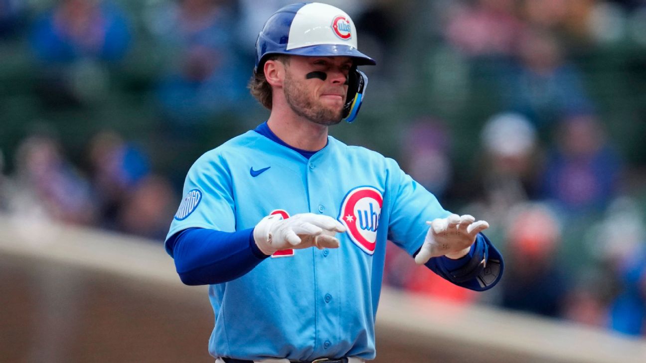 Cubs' Nico Hoerner departs vs. D-backs with neck tightness