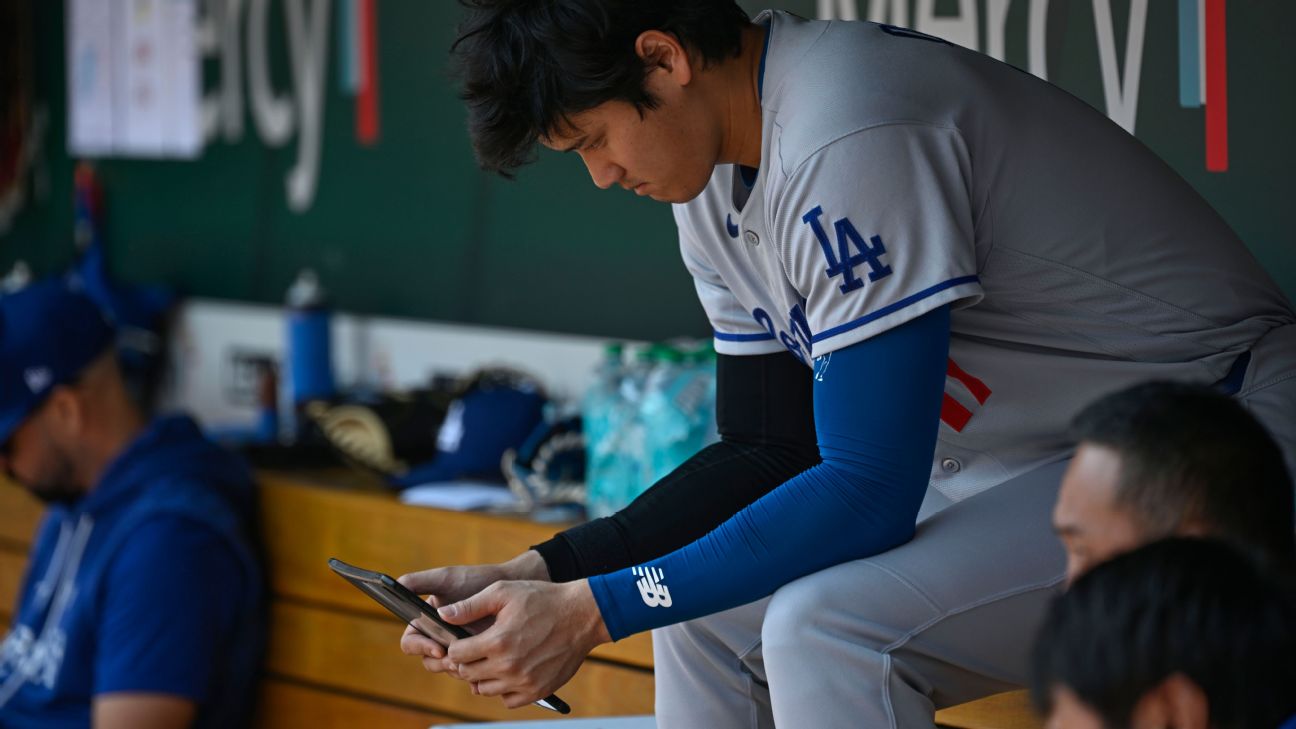 Dodgers' Shohei Ohtani goes hitless in 4th straight game