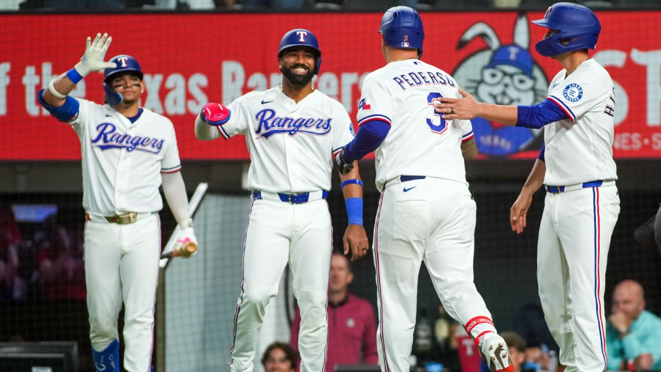 Rangers score 8 runs in 1st inning a night after being no-hit