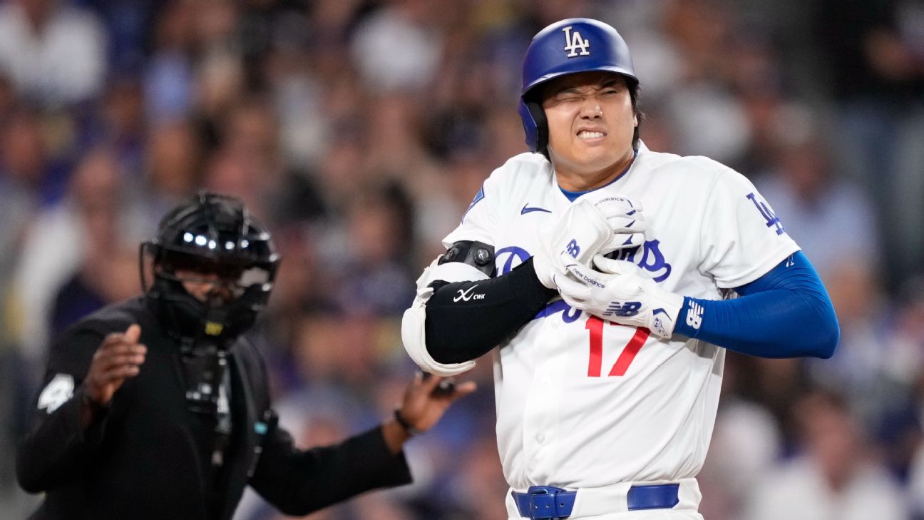 Dodgers' Shohei Ohtani still set to start after hand hit by pitch