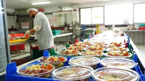 El Al inaugurates world's largest kosher airline food pla