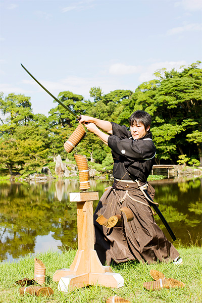 samurai man breaking record