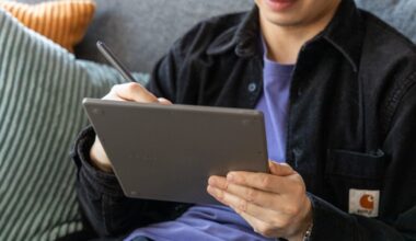 Scientists May Have Finally Figured Out Why Most People Are Right-Handed