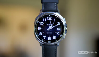 Samsung Galaxy Watch 8 Classic with a Facer watch face.