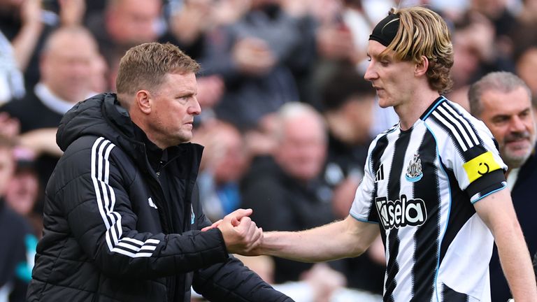Newcastle head coach Eddie Howe (left) and Anthony Gordon