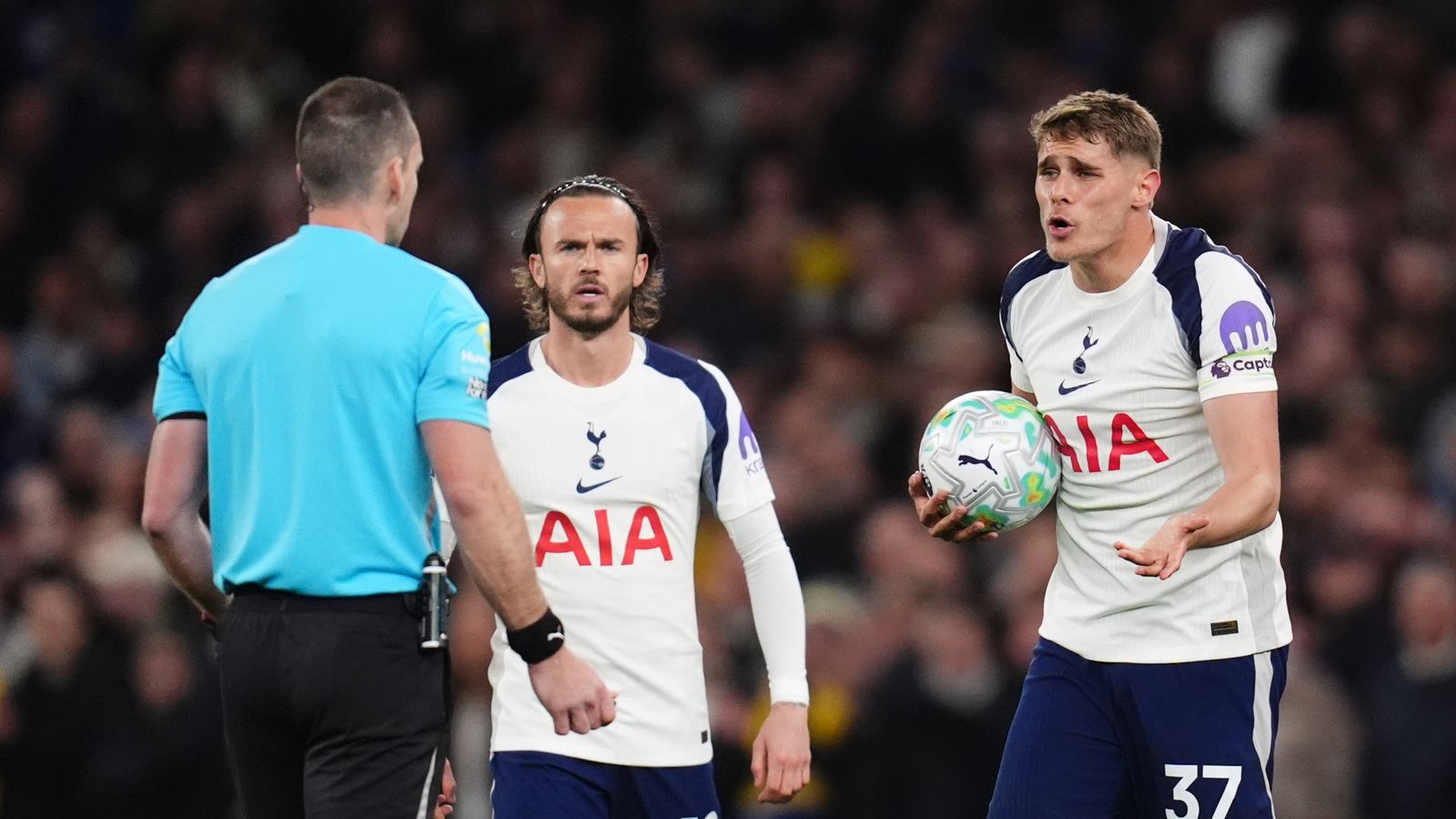 Spurs vs Leeds LIVE! Premier League score, match updates, team news, stream and highlights - Sky Sports