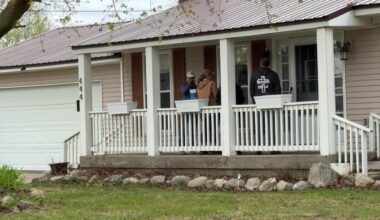Volunteers provide support to Cadillac residents dealing with flood aftermath – 9and10News.com