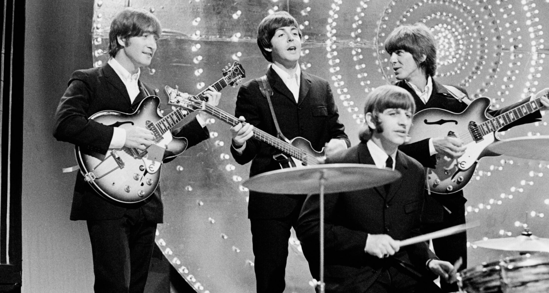3 of the Most Nostalgic Songs From 1965 That I Still Listen to Today
