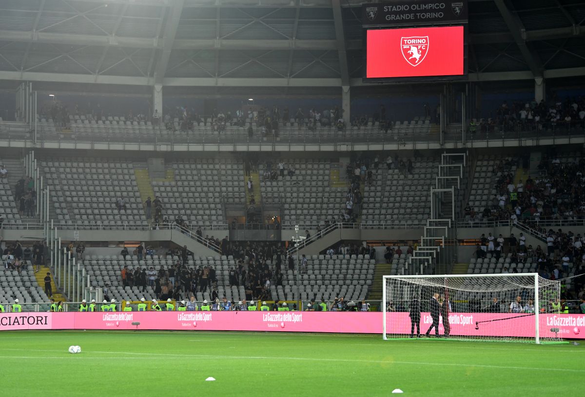 TURIN, ITALY - MAY 24: Juventus fans walk out of the stadium prior to the Serie A match between Torino FC and Juventus FC at Stadio Olimpico di Torino on May 24, 2026 in Turin, Italy. (Photo by Valerio Pennicino/Getty Images)