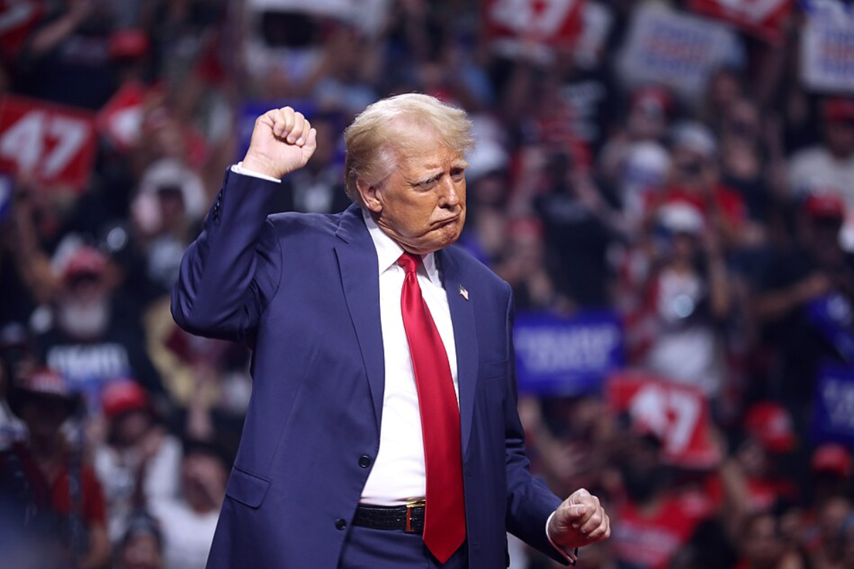 Trump T1 smartphone