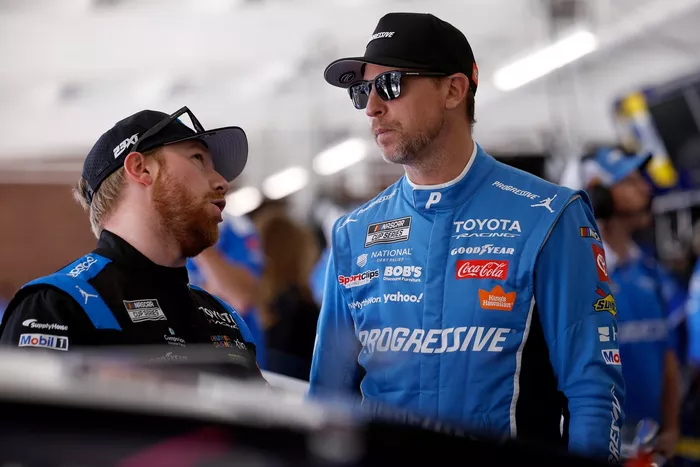Tyler Reddick, 23XI Racing, Denny Hamlin, Joe Gibbs Racing