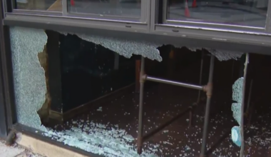 Break-in reported at The Other Side Bar in Lincoln Park