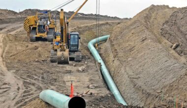 Federal officials approve controversial segment of Dakota Access oil pipeline