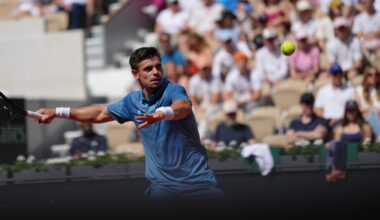 Home player Arthur Gea takes emergency bathroom break during French Open debut