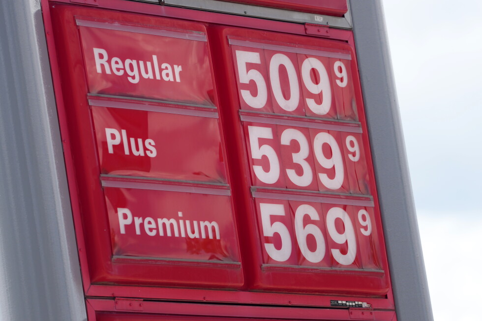 High gas prices and inflation are beginning to sting US consumers